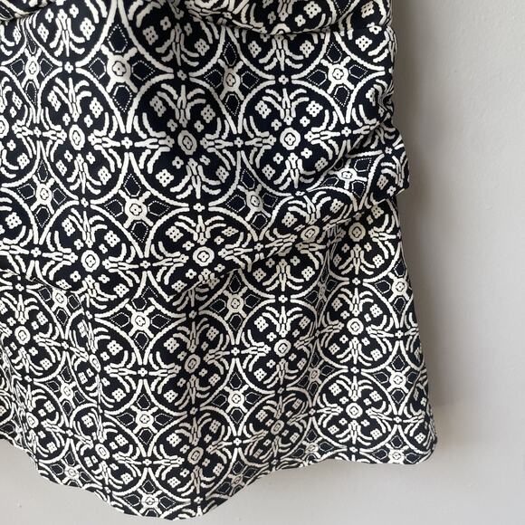 Lands End Tankini Top Black White Geometric Swim Women’s‎ size 8 Built In Bra - Picture 8 of 10